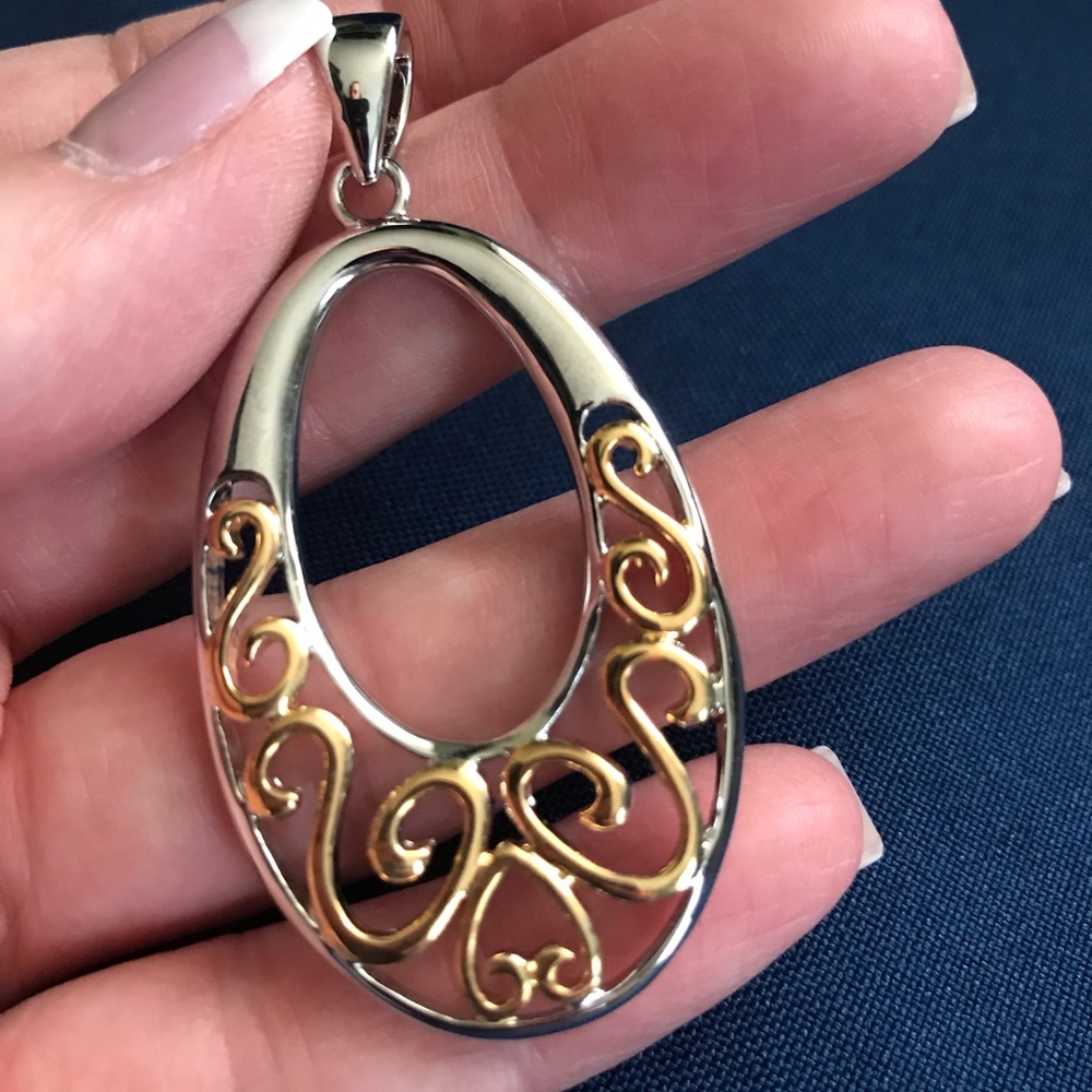 Slide charm